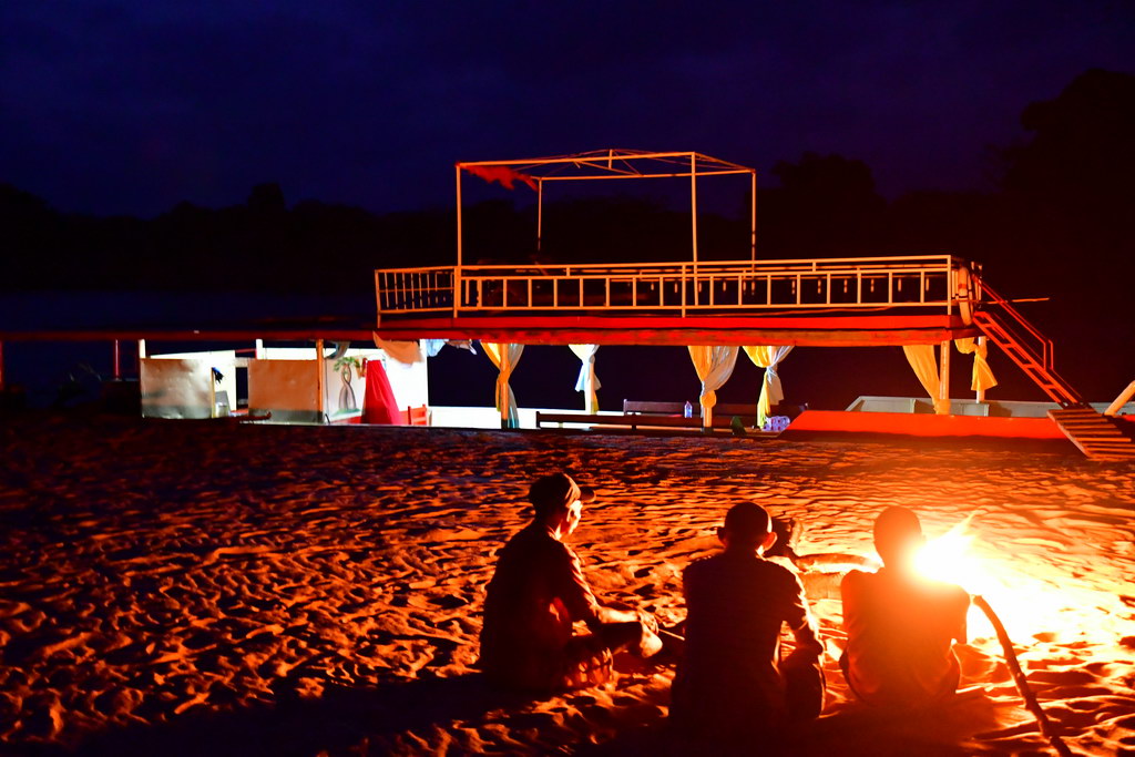 Overnight on a Sandbank